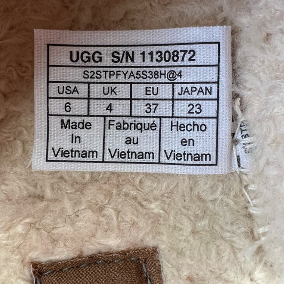 NWOB UGG Refelt Tasman Slip On Shoes Slippers #1130872 Red Size EU37 US6 - Picture 9 of 10